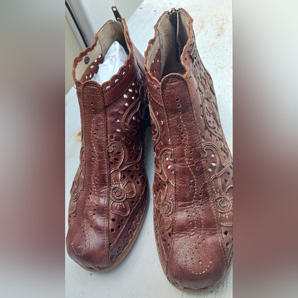 Brown Ankle boots - Picture 15 of 15